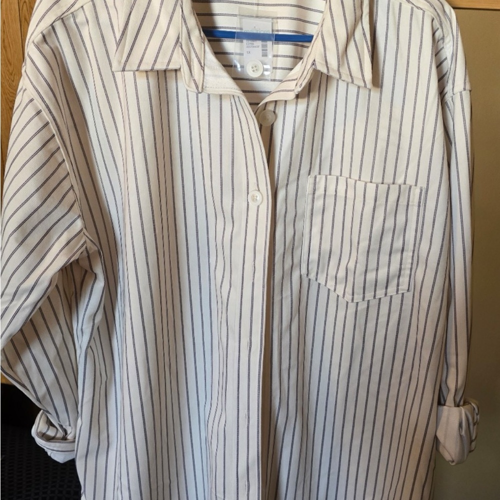 NWT Maurices White and Black Striped Shirt/Blouse 1X
